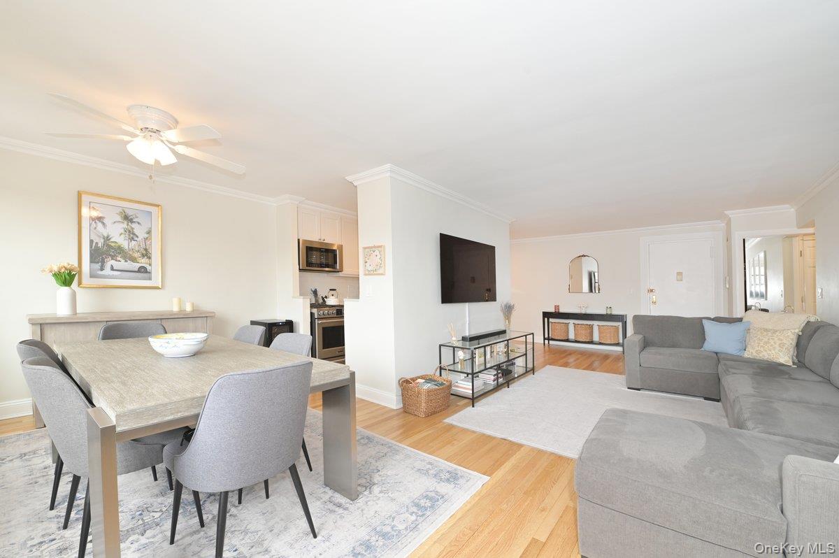 #6 photo, 5 Birchwood Court, Mineola , NY 11501