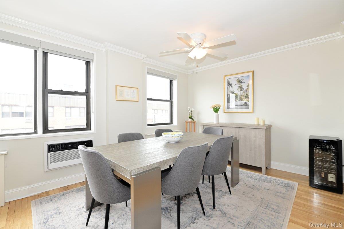 #8 photo, 5 Birchwood Court, Mineola , NY 11501