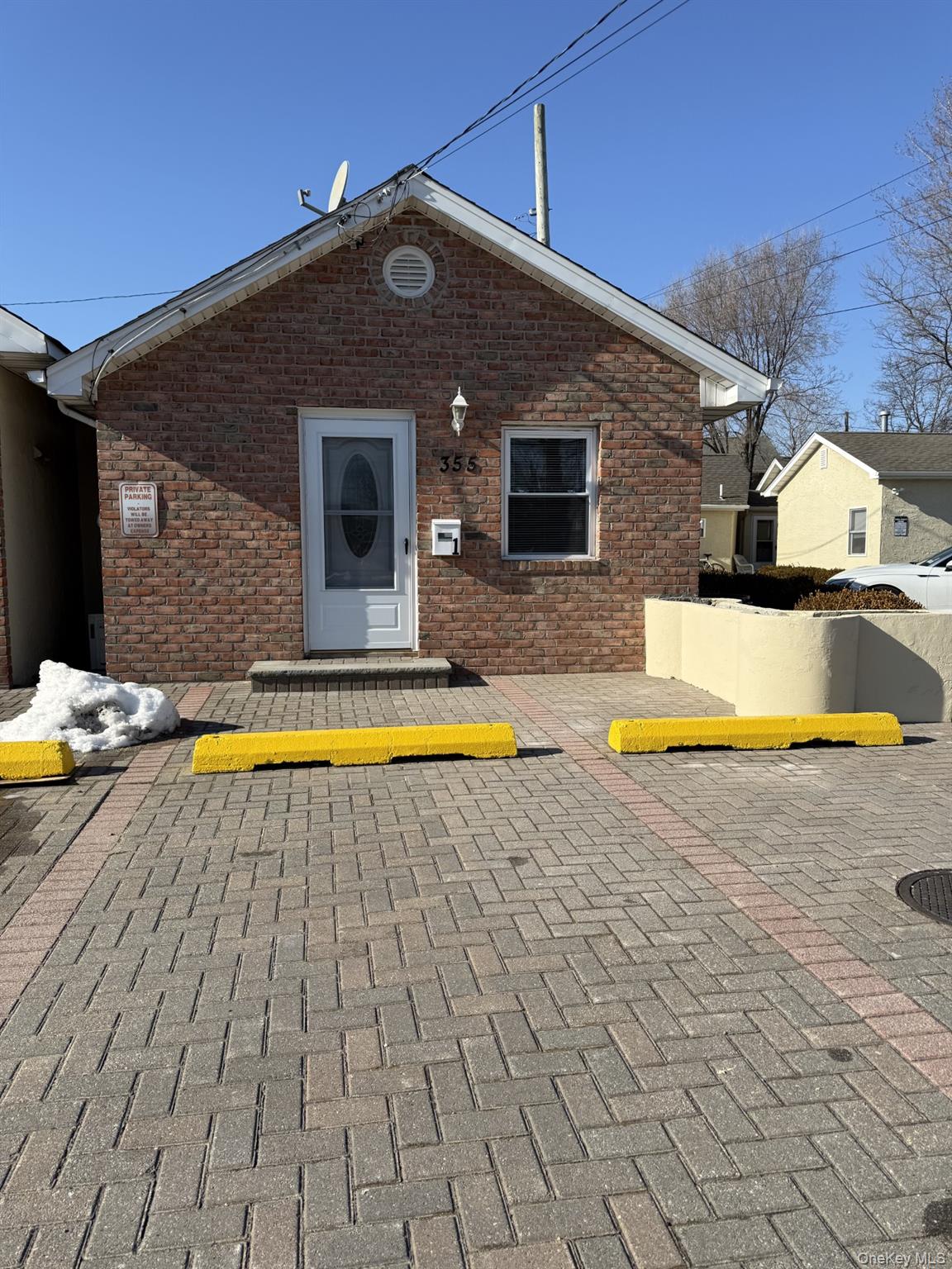 #1 photo, 355 Bayville Avenue, Bayville , NY 11709