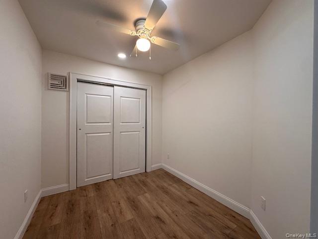 #13 photo, 12 Canyon Street, سوفولك Huntington , NY 11743