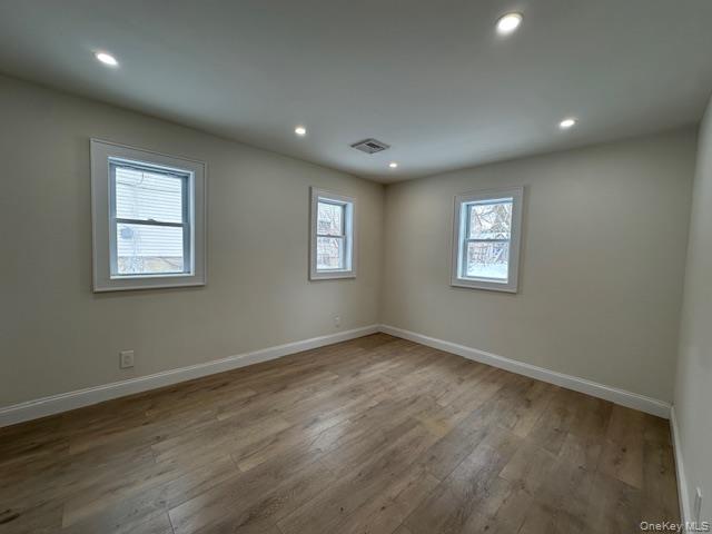 #4 photo, 12 Canyon Street, Huntington , NY 11743