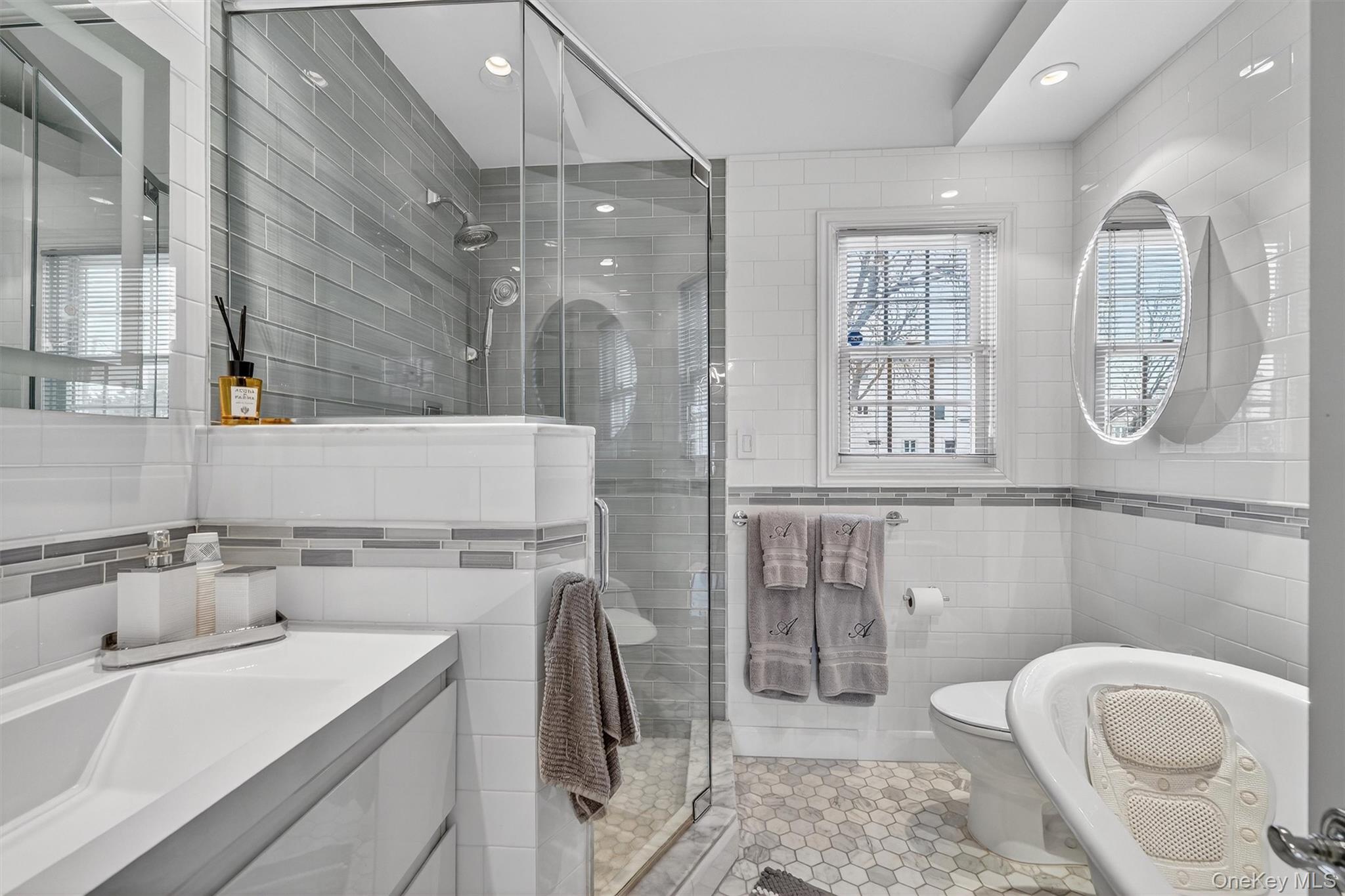 #20 photo, 3377 Agar Place, Бронкс ‖ Bronx , NY 10465