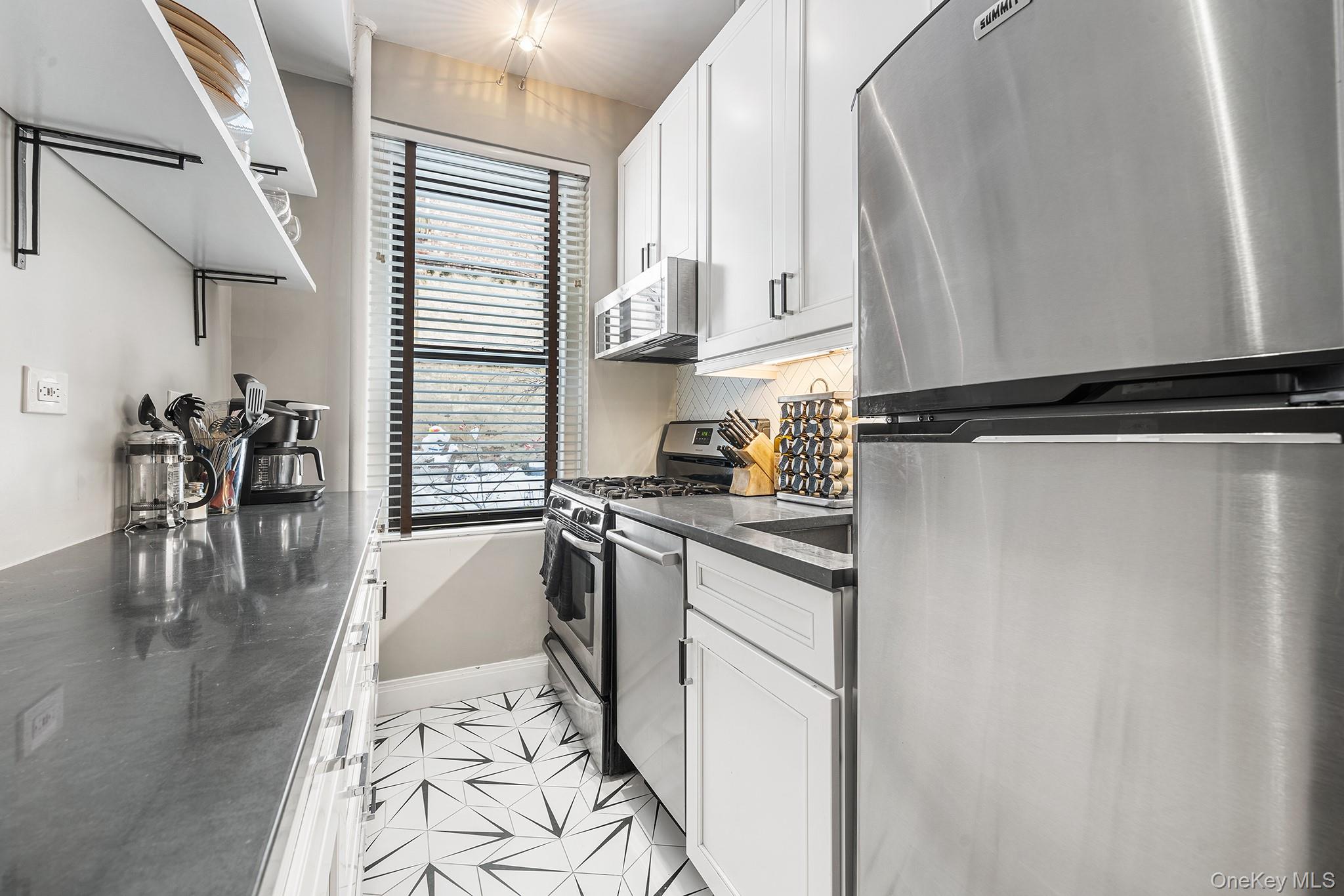 #7 photo, 350 Cabrini Boulevard, New York (Manhattan) , NY 10040