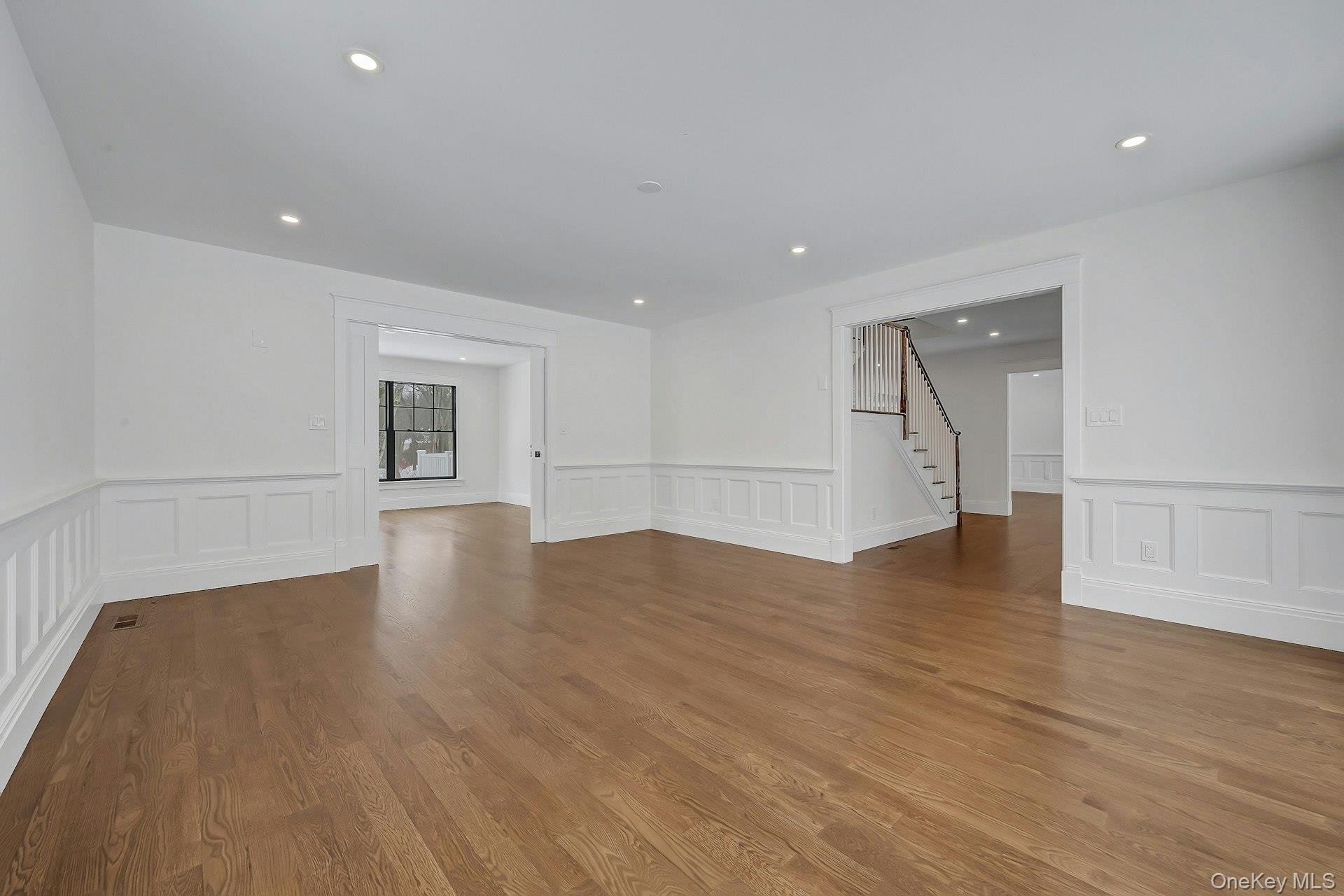 #20 photo, 32 Sycamore Road, Scarsdale , NY 10583