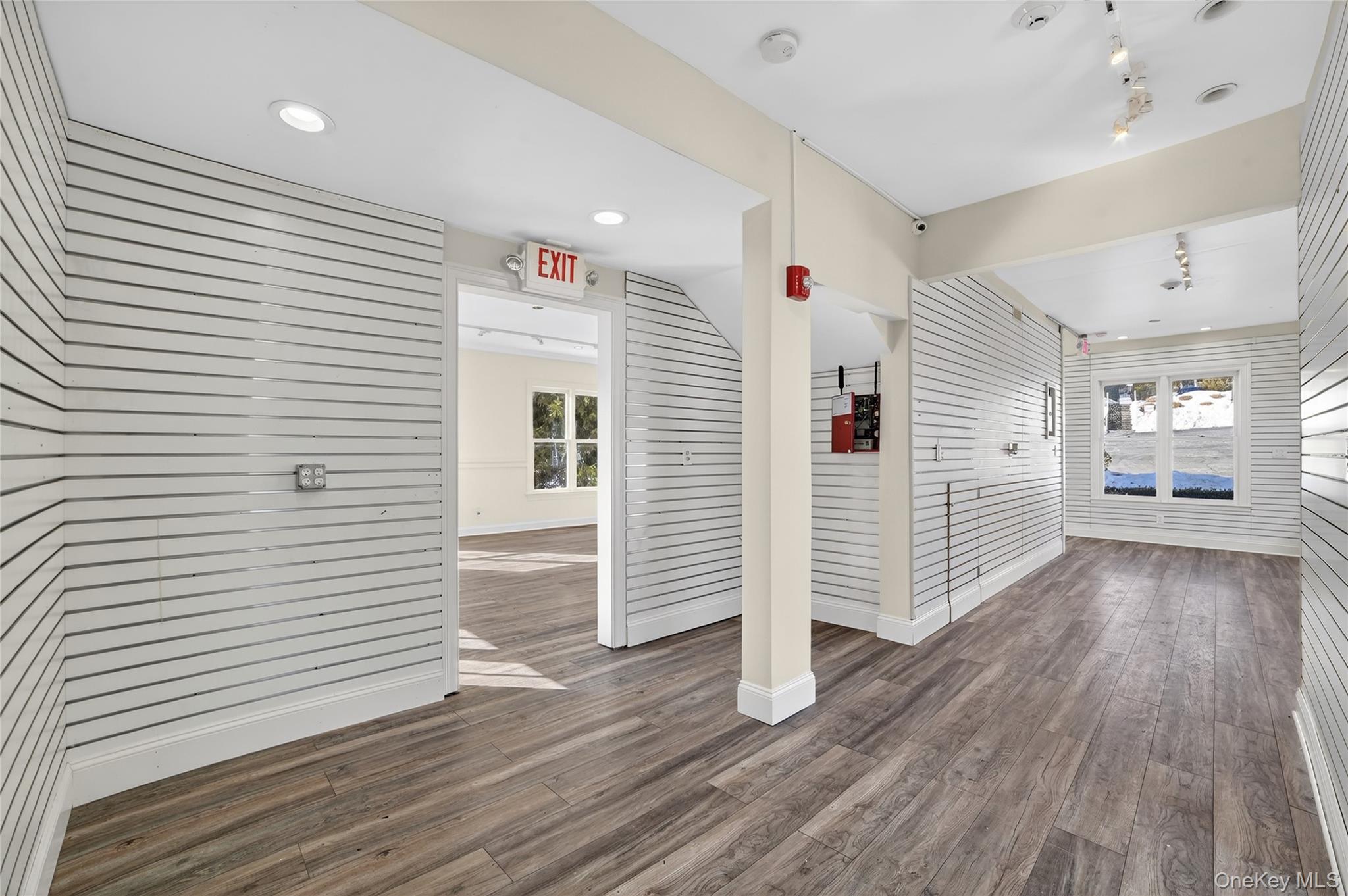 #15 photo, 470 Main Street, Armonk , NY 10504