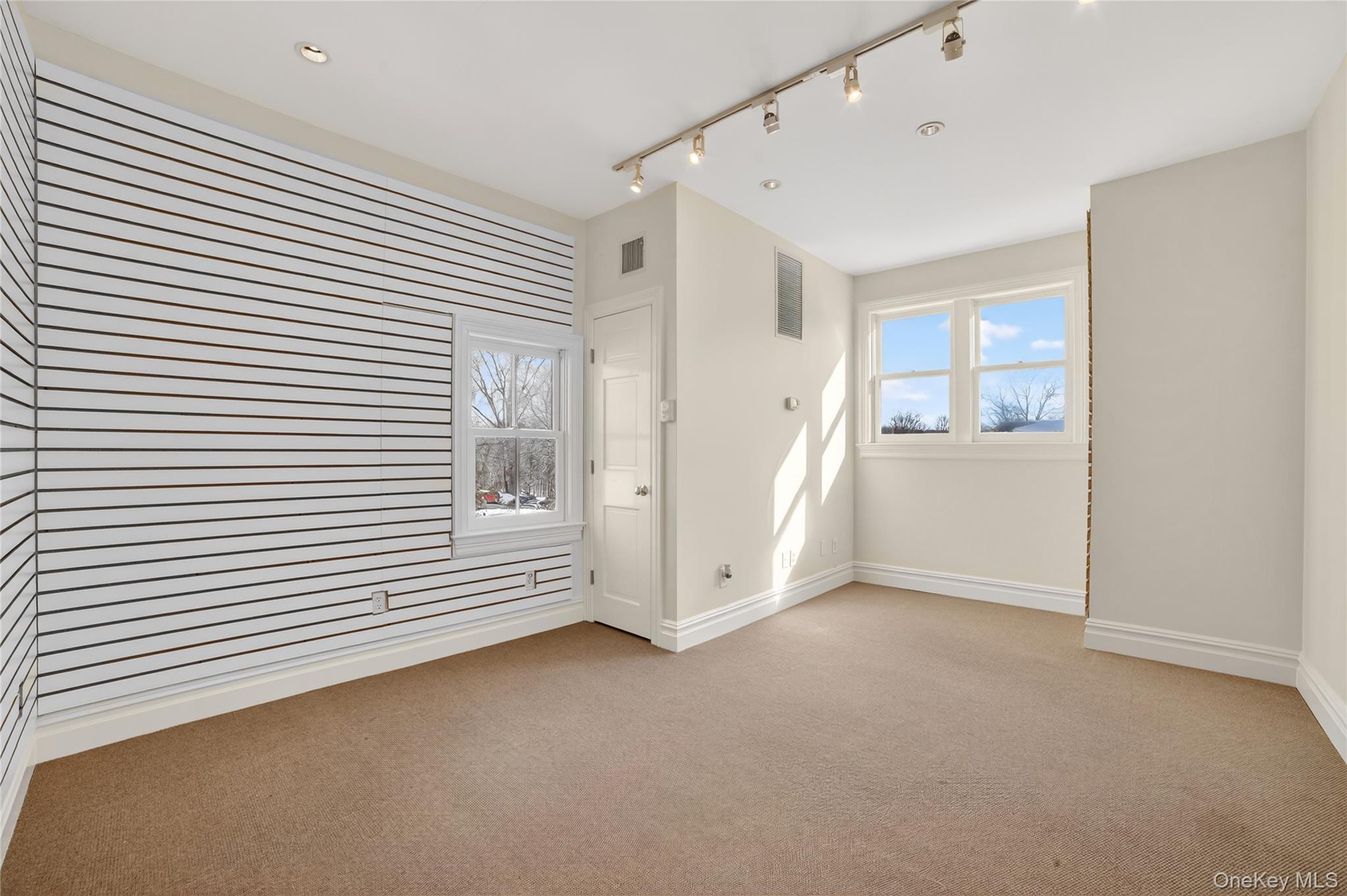 #19 photo, 470 Main Street, Armonk , NY 10504