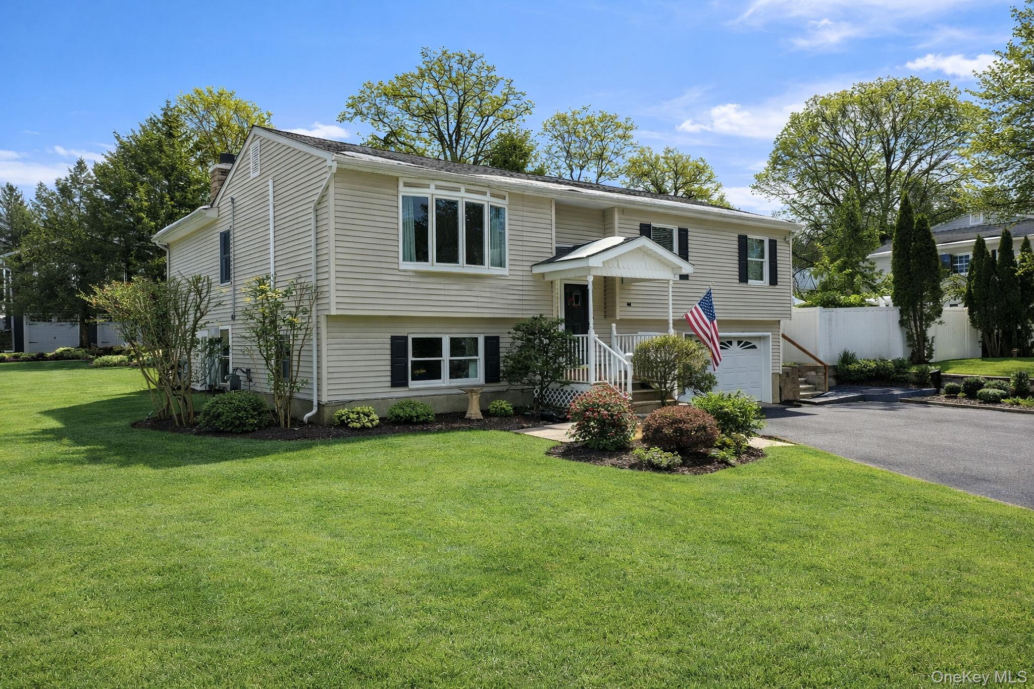 #2 photo, 44 Roe Avenue, Cornwall On Hudson , NY 12520