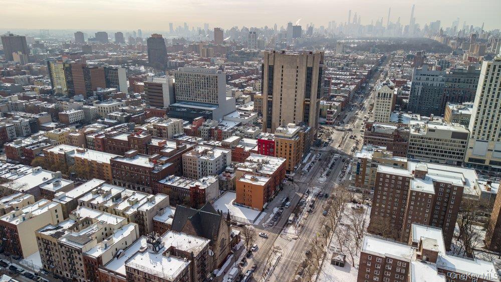 #10 photo, 166 W 128th Street, New York (Manhattan) , NY 10027