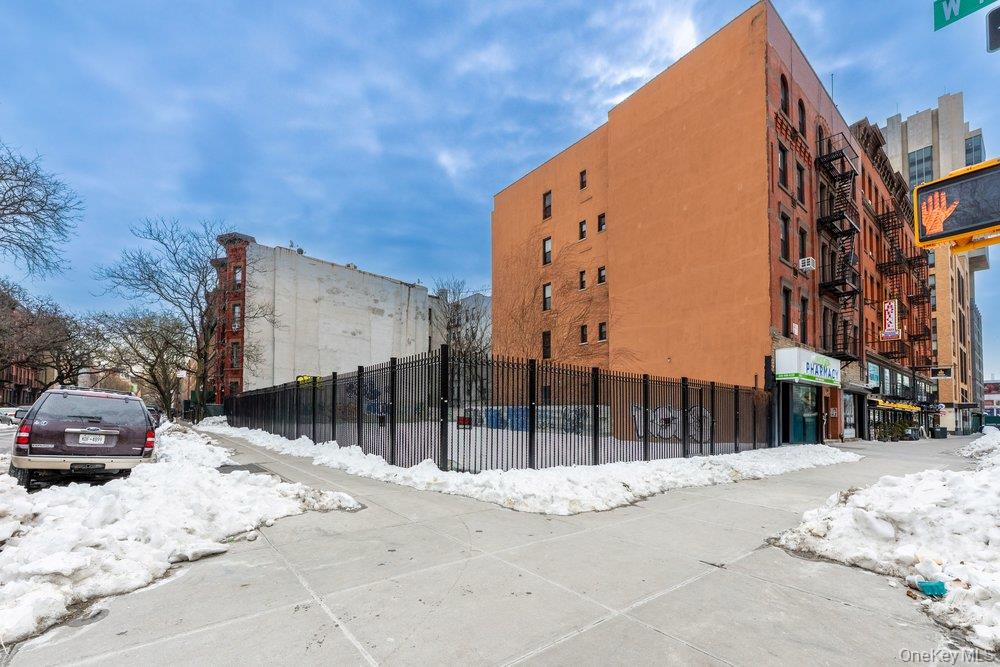 #4 photo, 166 W 128th Street, New York (Manhattan) , NY 10027