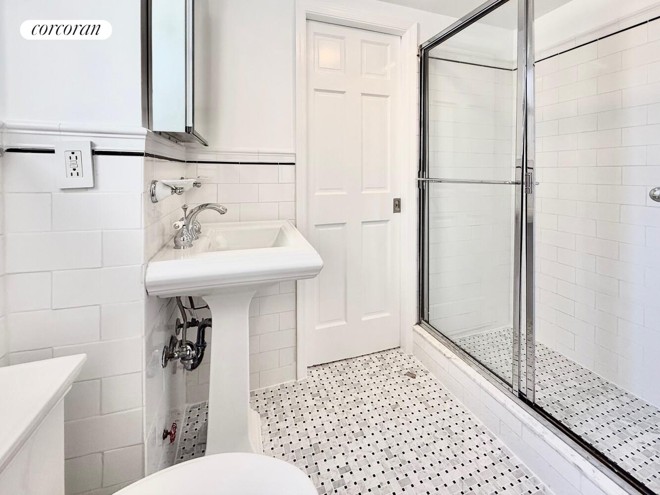 #16 photo, New York City, Lenox Hill , NY 10021