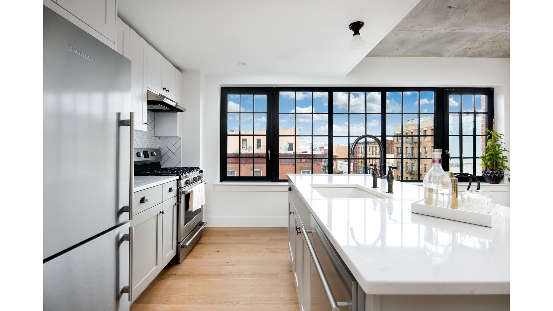 #6 photo, 774 GRAND Street, Williamsburg , NY 11211