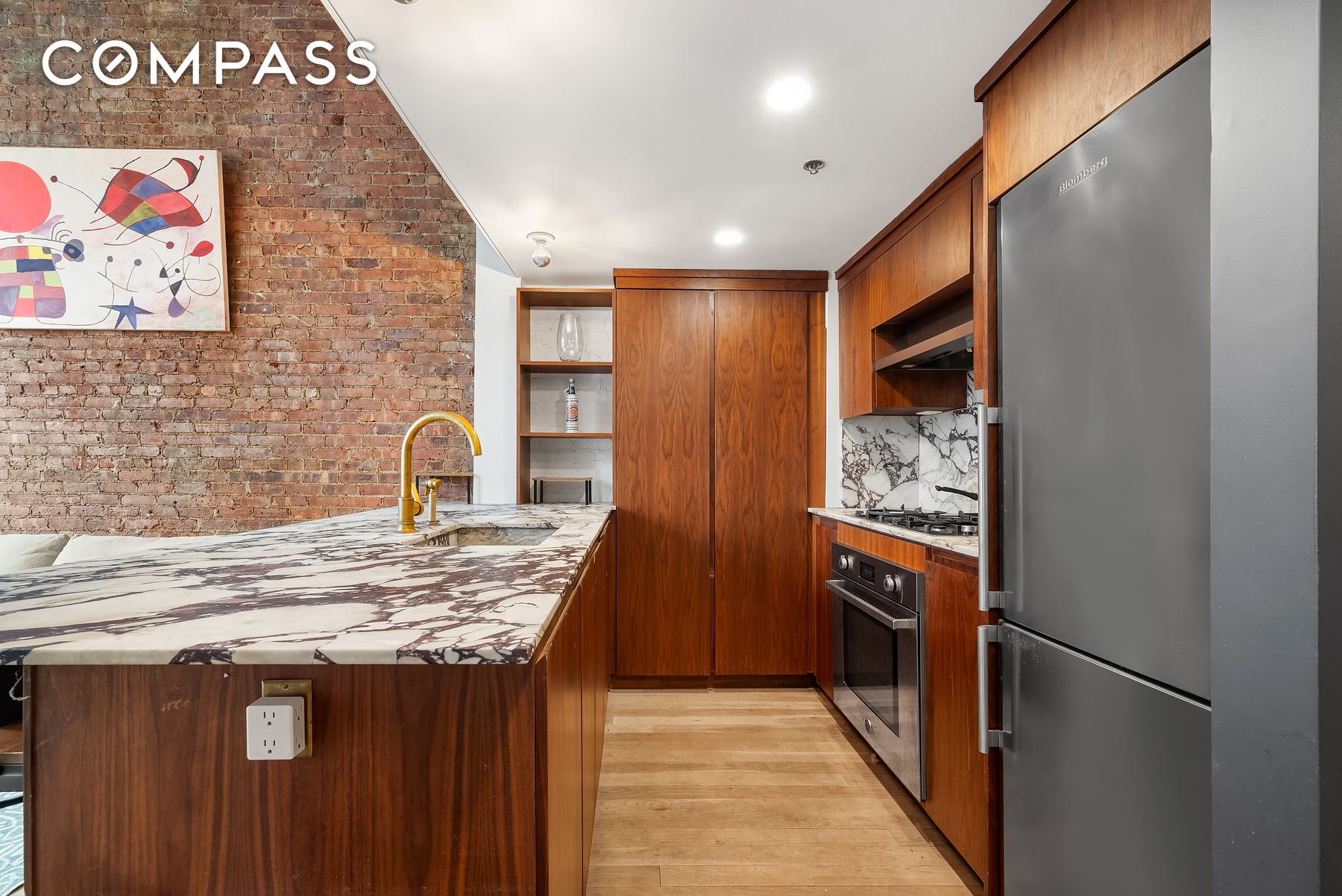 #4 photo, 77 Bleecker Street, Манхэттен ‖ Greenwich Village , NY 10012