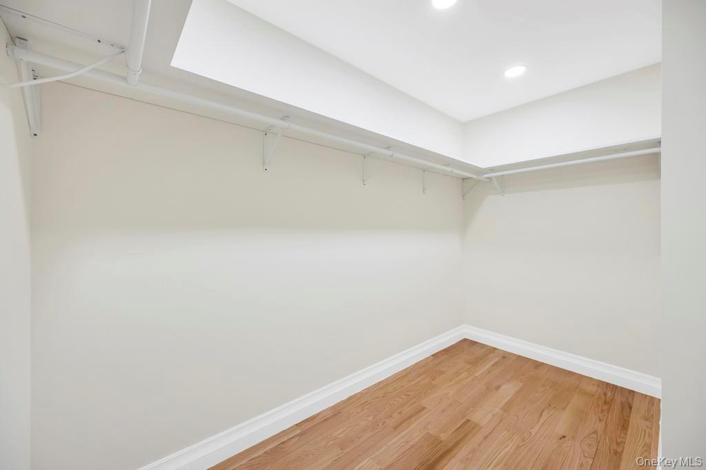 #17 photo, 351 Concord Avenue, East Meadow , NY 11554