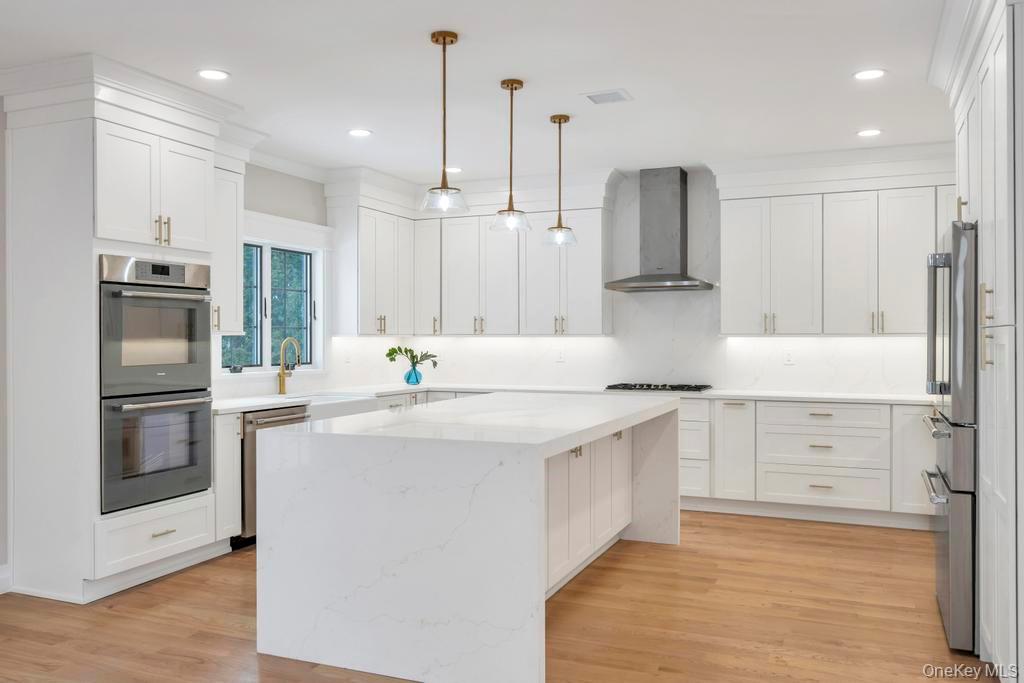 #6 photo, 351 Concord Avenue, East Meadow , NY 11554