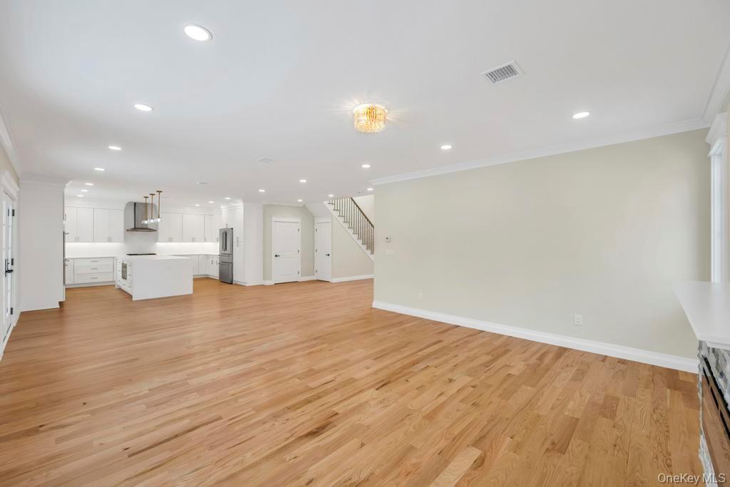 #8 photo, 351 Concord Avenue, East Meadow , NY 11554