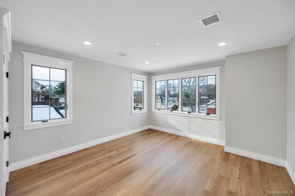 #9 photo, 351 Concord Avenue, East Meadow , NY 11554