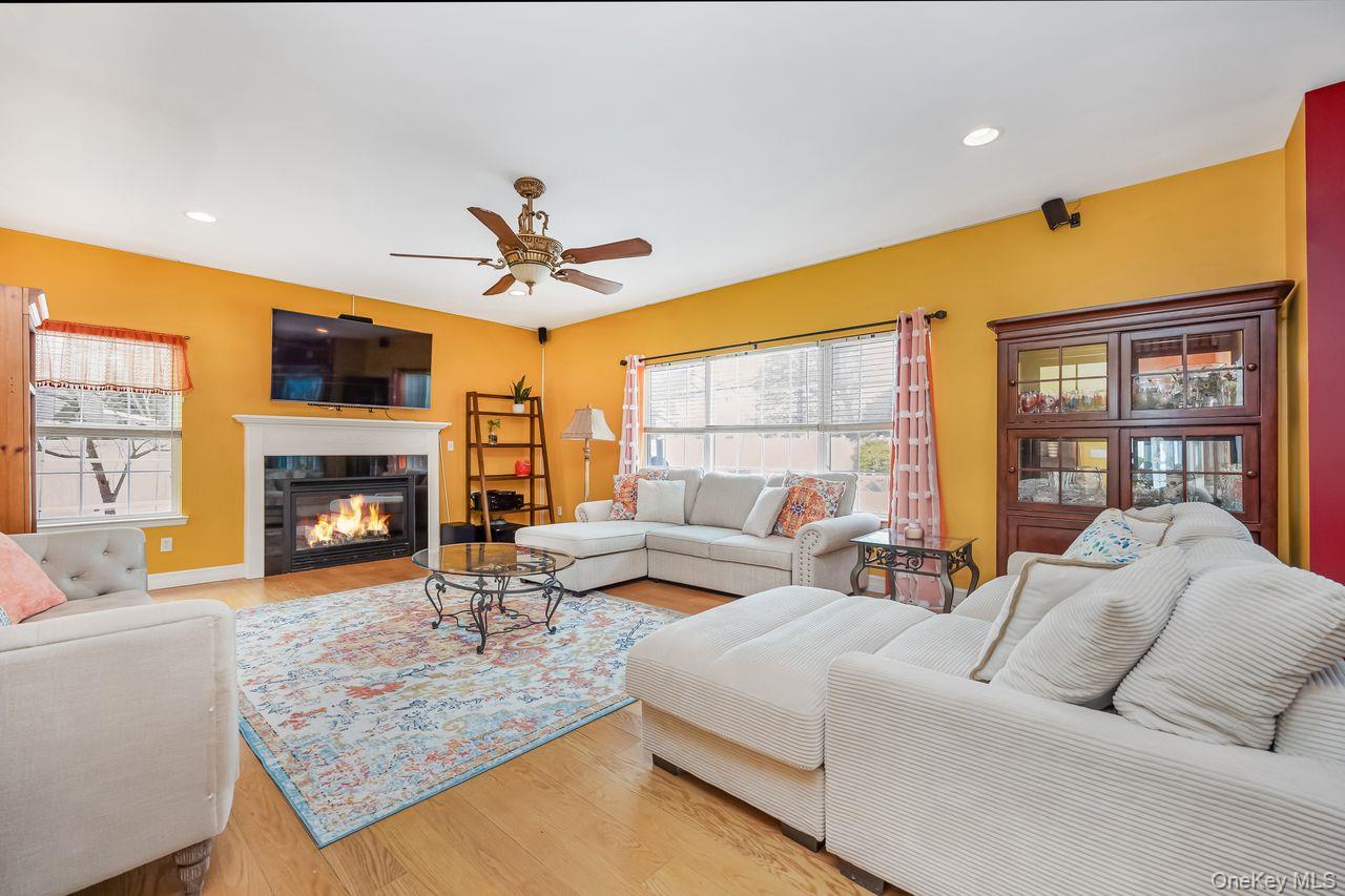 #12 photo, 2 Equine Lane, Lake Grove , NY 11755