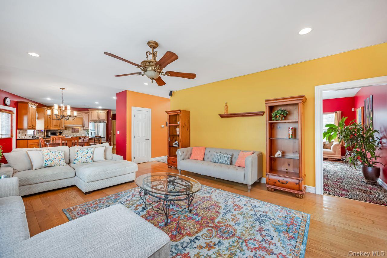 #13 photo, 2 Equine Lane, Lake Grove , NY 11755