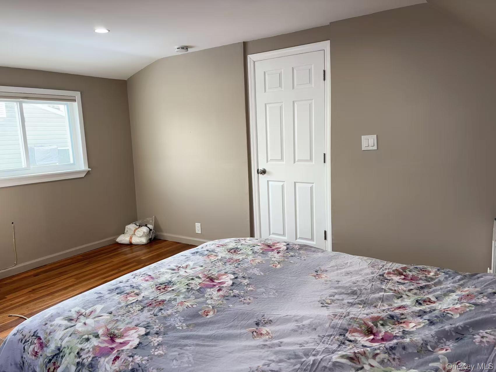 #11 photo, 3700 Alcona Street, Seaford , NY 11783