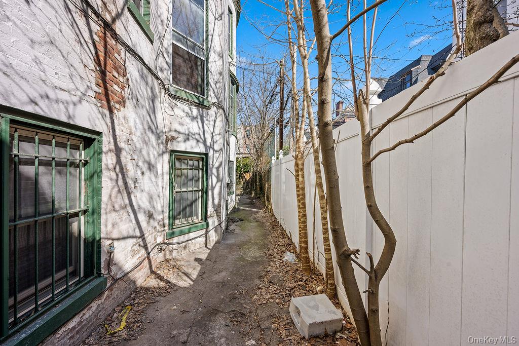 #6 photo, 897 Park Place, Brooklyn , NY 11216