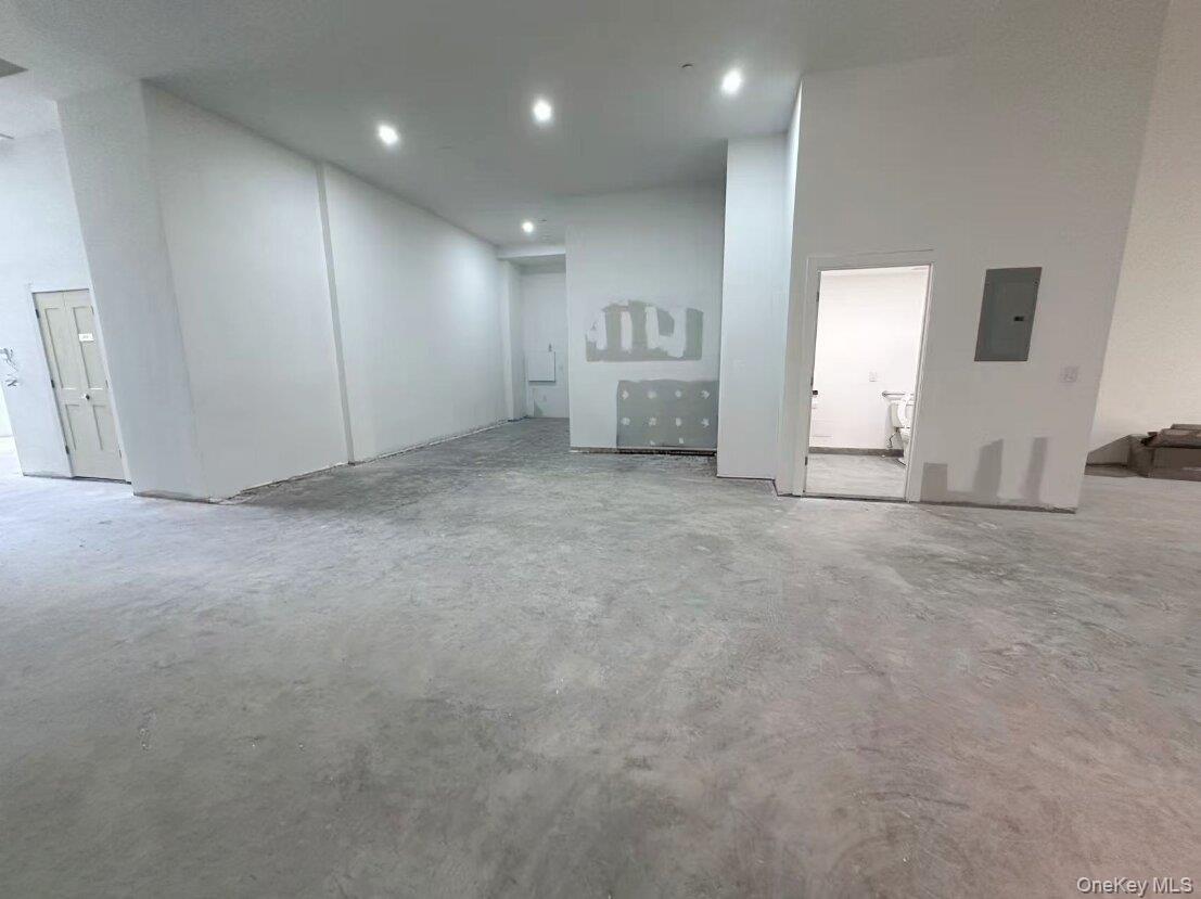 #6 photo, 134-11 Franklin Avenue, Flushing , NY 11355