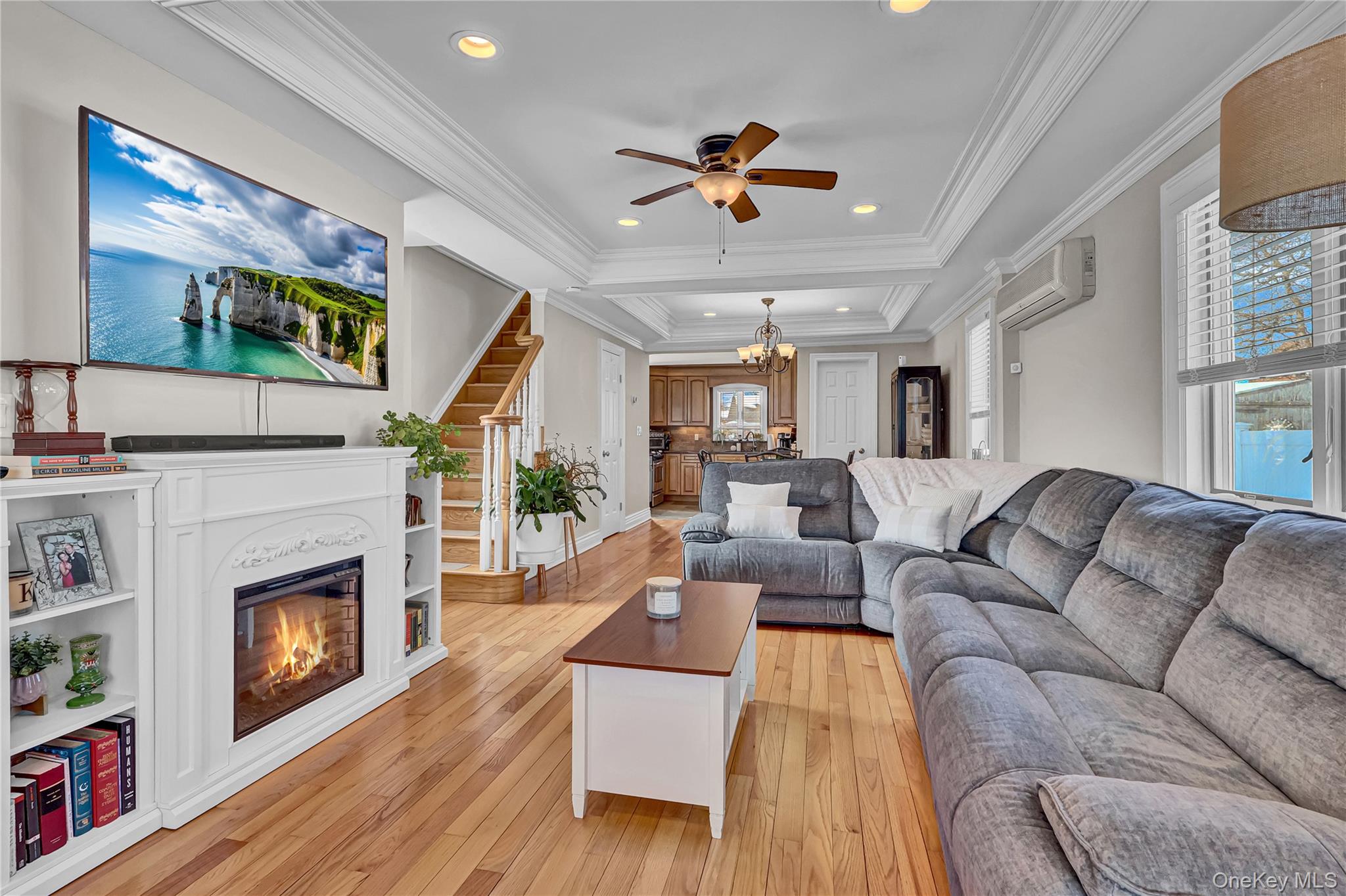 #4 photo, 219 Hyman Avenue, West Islip , NY 11795