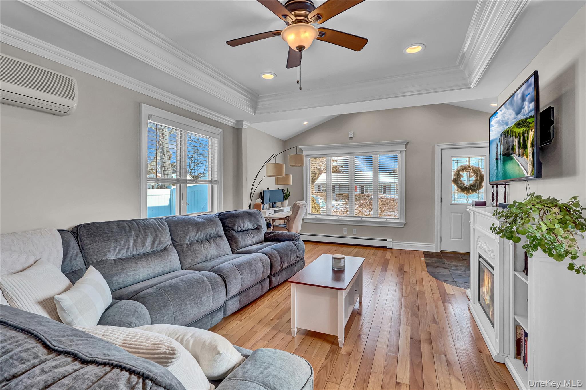 #5 photo, 219 Hyman Avenue, West Islip , NY 11795