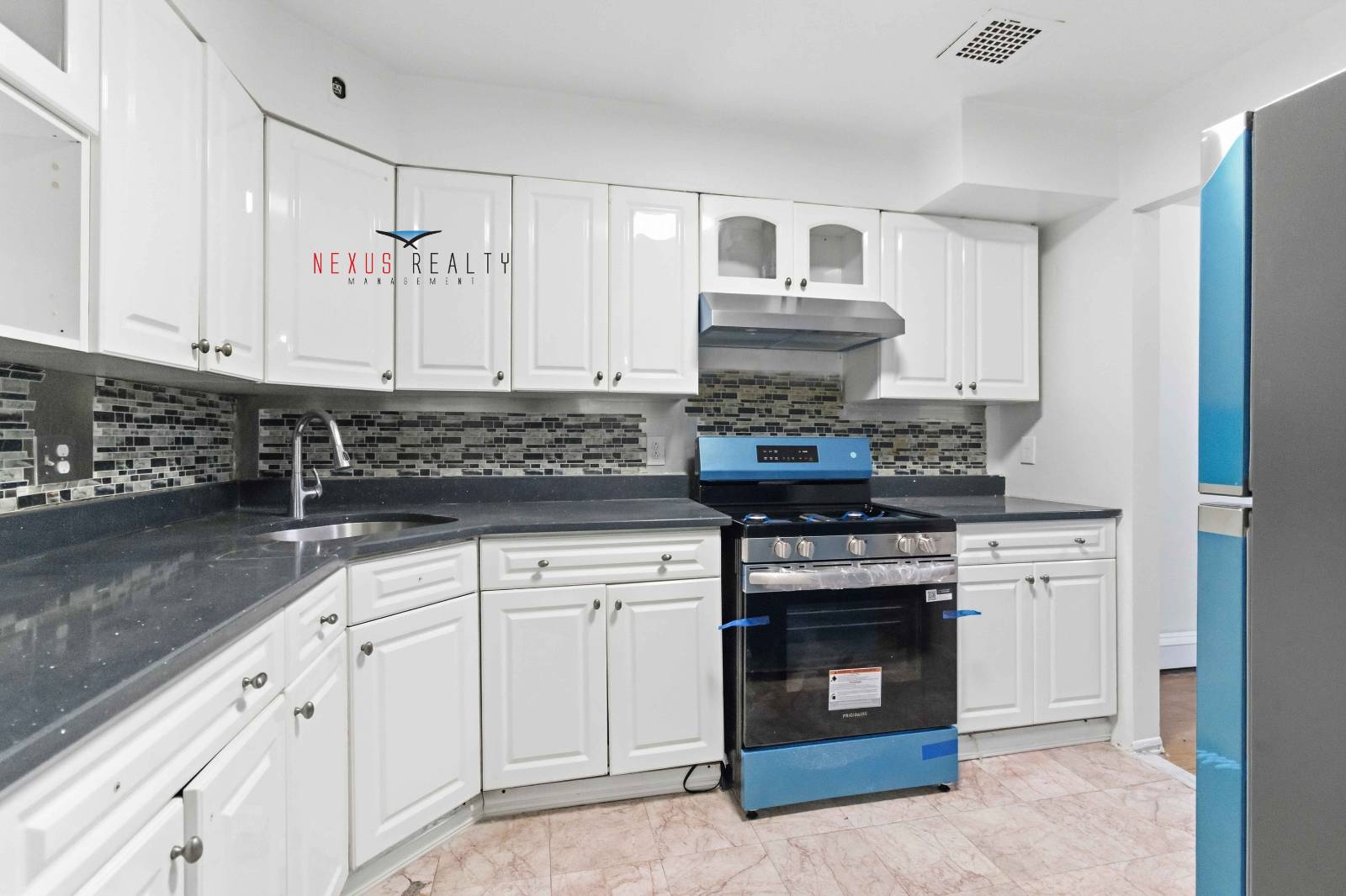 #1 photo, DENMAN STREET & ELMHURST AVENUE, 뉴욕퀸즈 Elmhurst , NY 11373