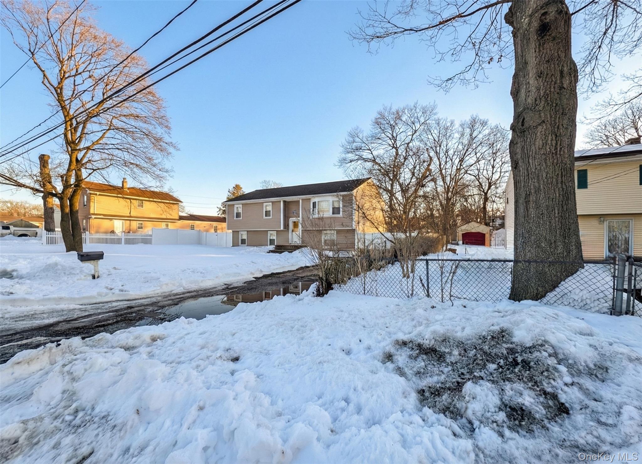 #4 photo, 76 Woodland Avenue, Central Islip , NY 11722