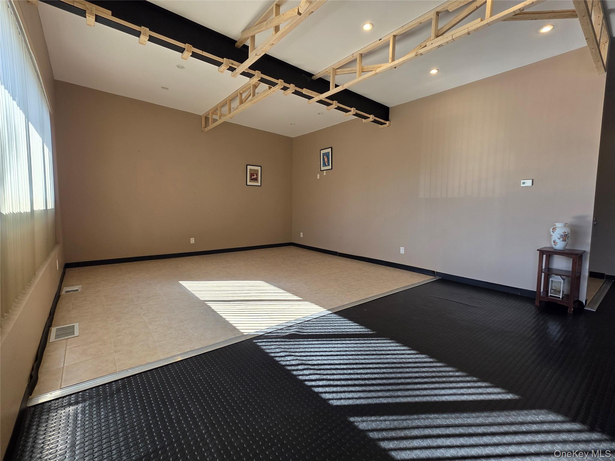 #3 photo, 3 IVY Road, Саффолк ‖ Kings Park , NY 11754