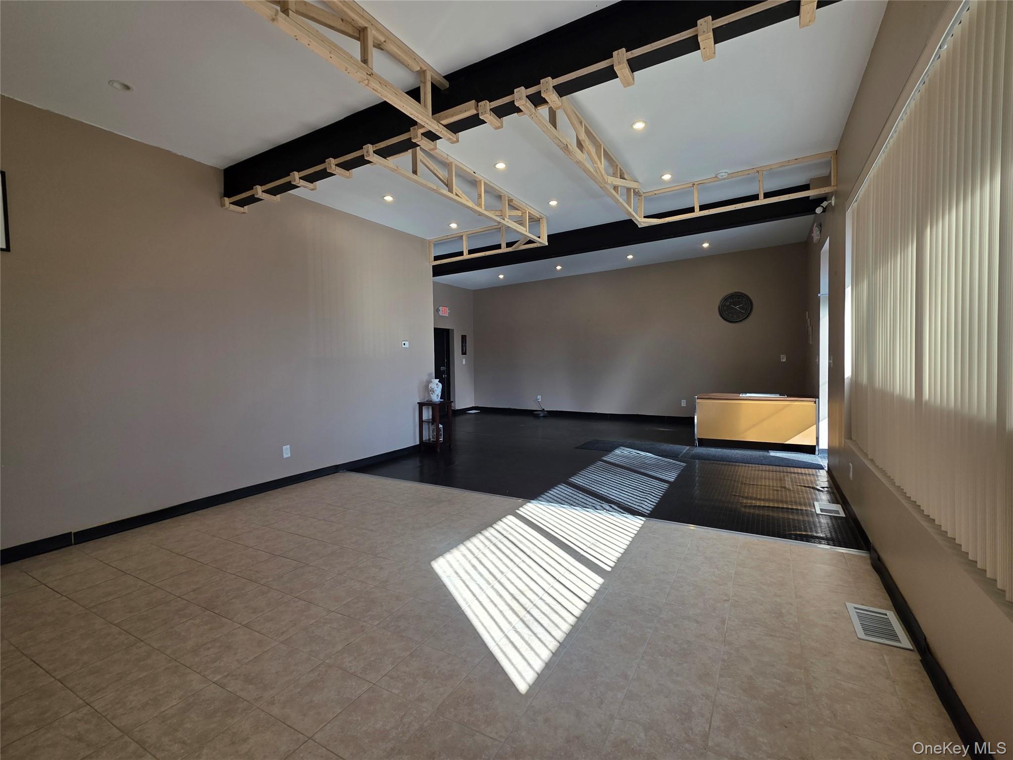 #4 photo, 3 IVY Road, Саффолк ‖ Kings Park , NY 11754