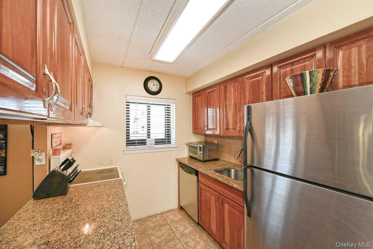 #12 photo, 725 Miller Avenue, Freeport , NY 11520