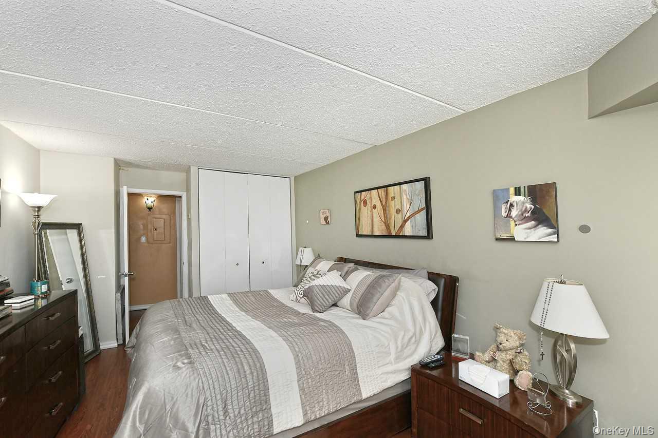 #19 photo, 725 Miller Avenue, Freeport , NY 11520