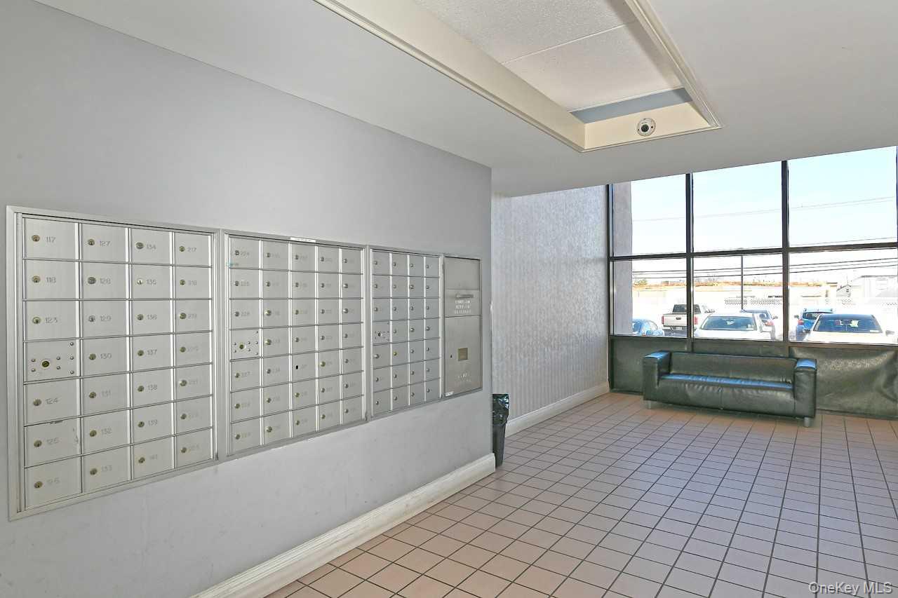 #4 photo, 725 Miller Avenue, Freeport , NY 11520