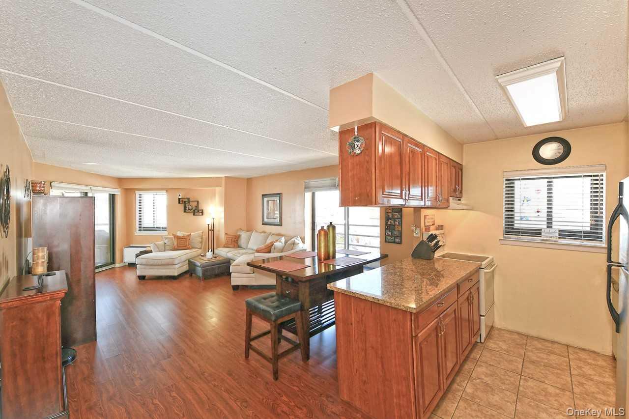 #9 photo, 725 Miller Avenue, Freeport , NY 11520