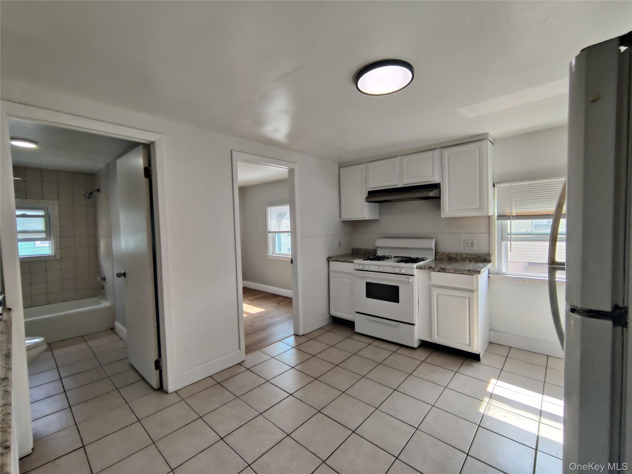 #11 photo, 29 Harrison Street, Poughkeepsie , NY 12601