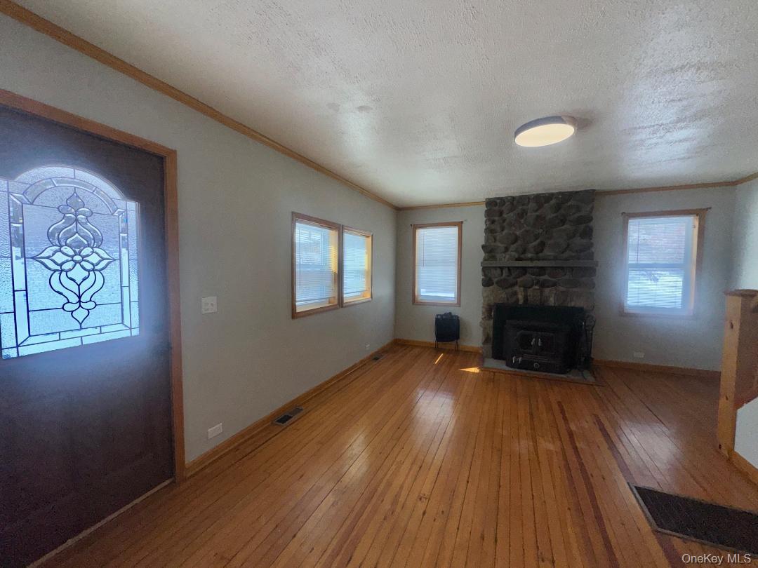 #4 photo, 16 Lake Avenue, Monroe , NY 10950