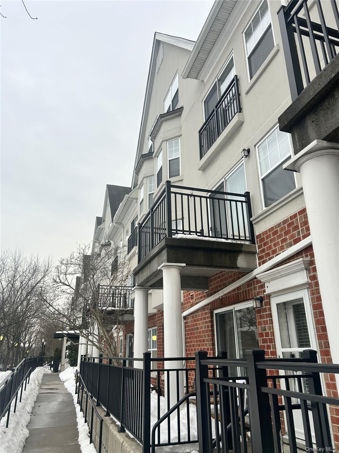 #1 photo, 125 Parkway Road, Bronxville , NY 10708