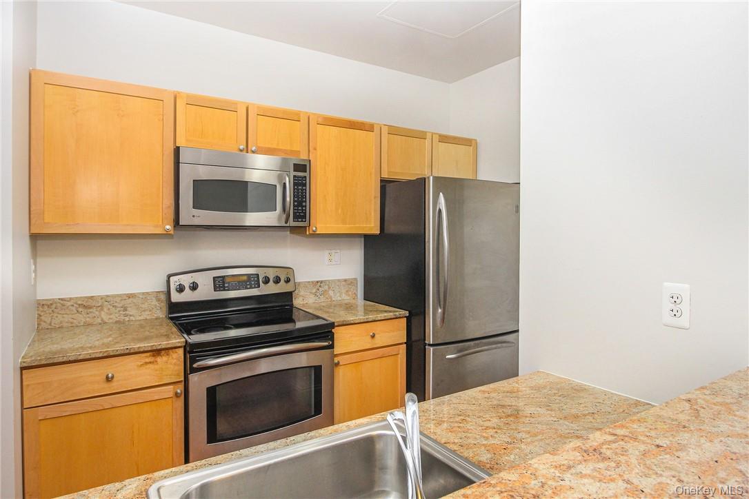 #12 photo, 543 Main Street, New Rochelle , NY 10801