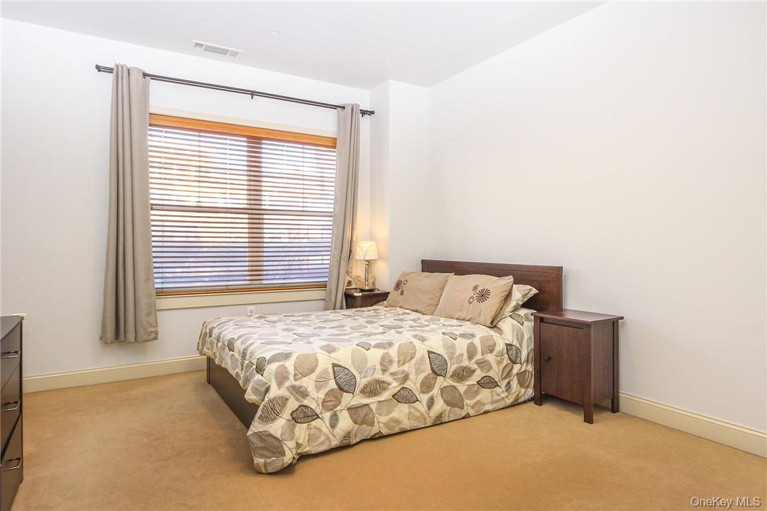 #16 photo, 543 Main Street, New Rochelle , NY 10801