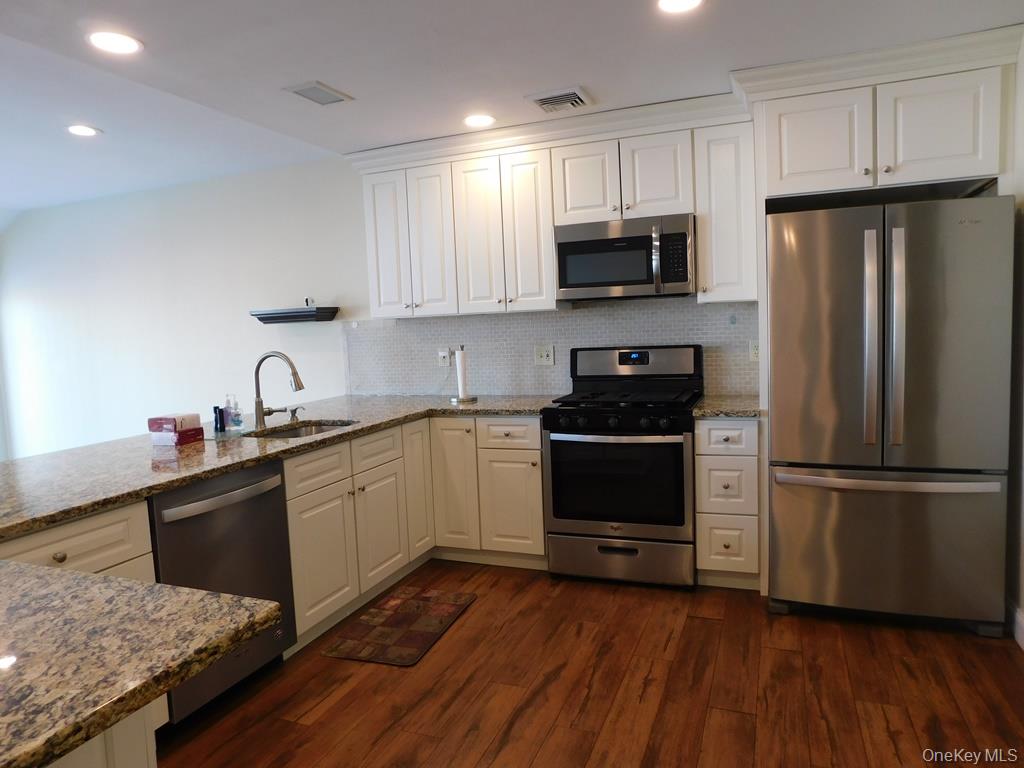 #8 photo, 729 Hewitt Lane, New Windsor , NY 12553