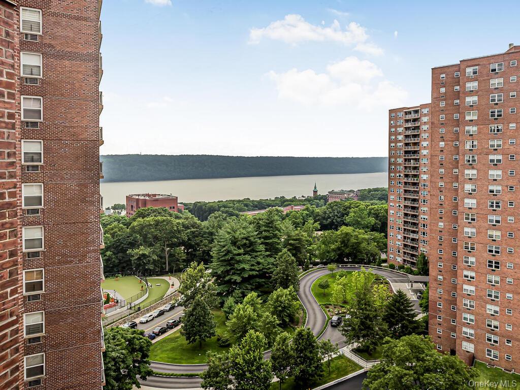 #2 photo, 5800 Arlington Avenue, Bronx , NY 10471