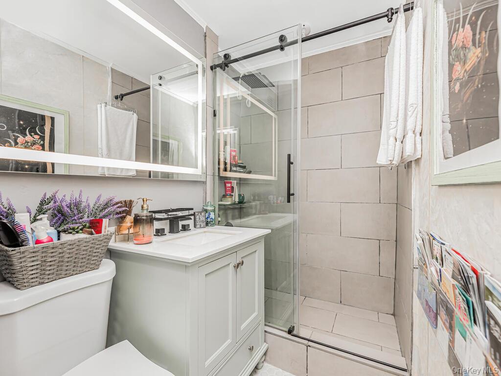 #6 photo, 5800 Arlington Avenue, Bronx , NY 10471