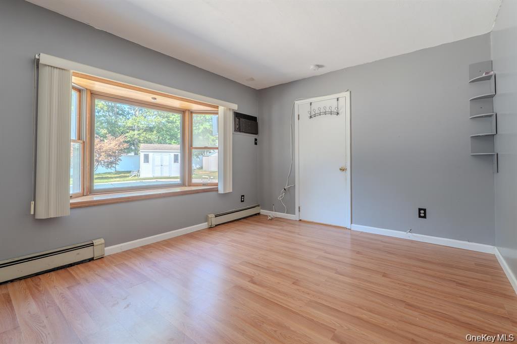 #2 photo, 21 Mount Snow Lane, সাফোক কাউন্টি Coram , NY 11727