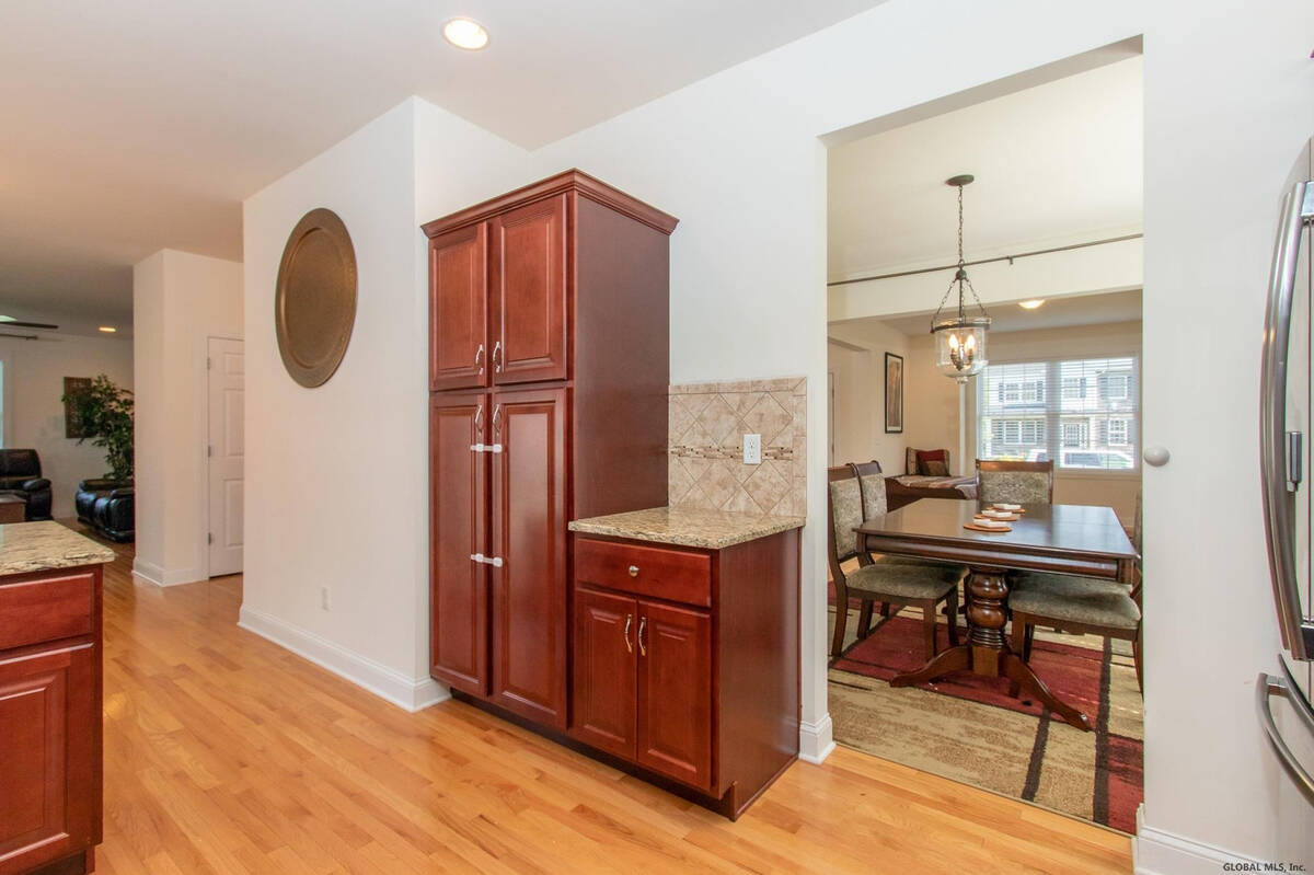 #13 photo, 106 Balsam Way, Clifton Park , NY 12065