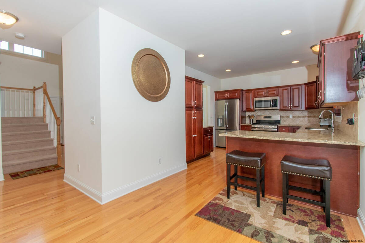 #16 photo, 106 Balsam Way, Clifton Park , NY 12065