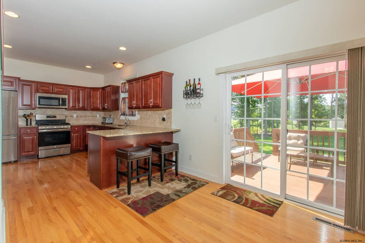 #17 photo, 106 Balsam Way, Clifton Park , NY 12065