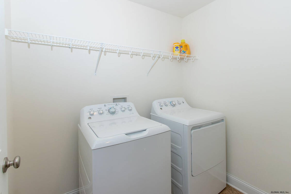 #32 photo, 106 Balsam Way, Clifton Park , NY 12065