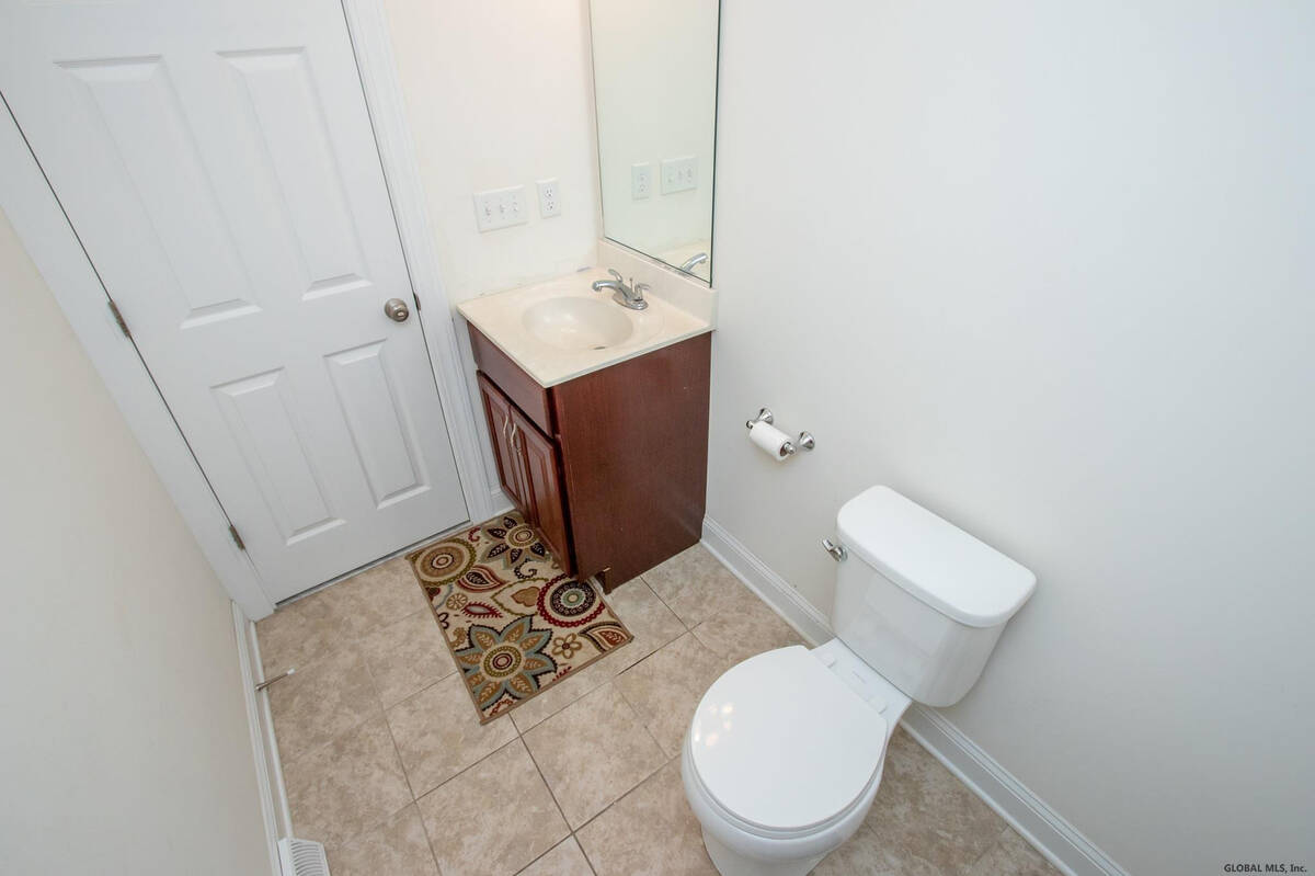 #35 photo, 106 Balsam Way, Clifton Park , NY 12065