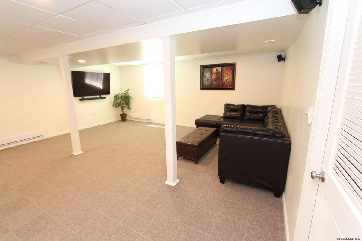 #37 photo, 106 Balsam Way, Clifton Park , NY 12065